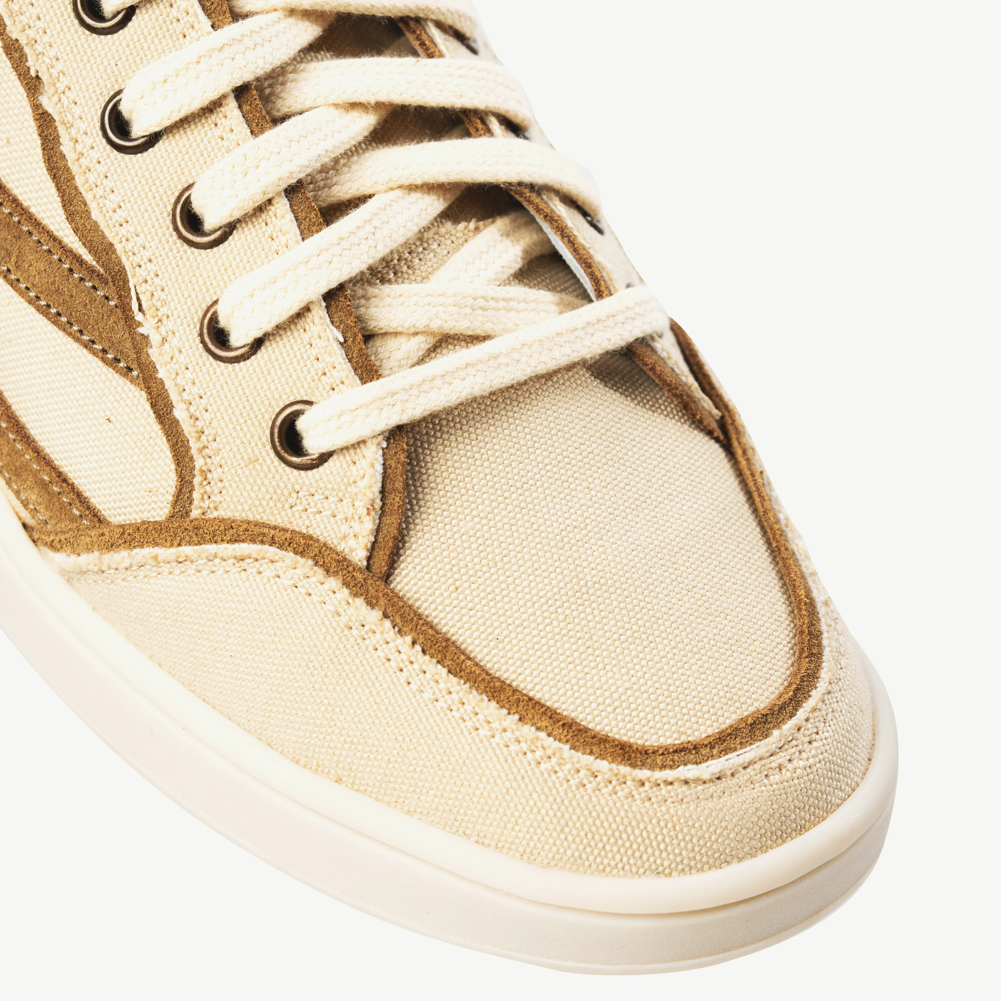 Gully Number 001 - Baaz Kora White - Image 5