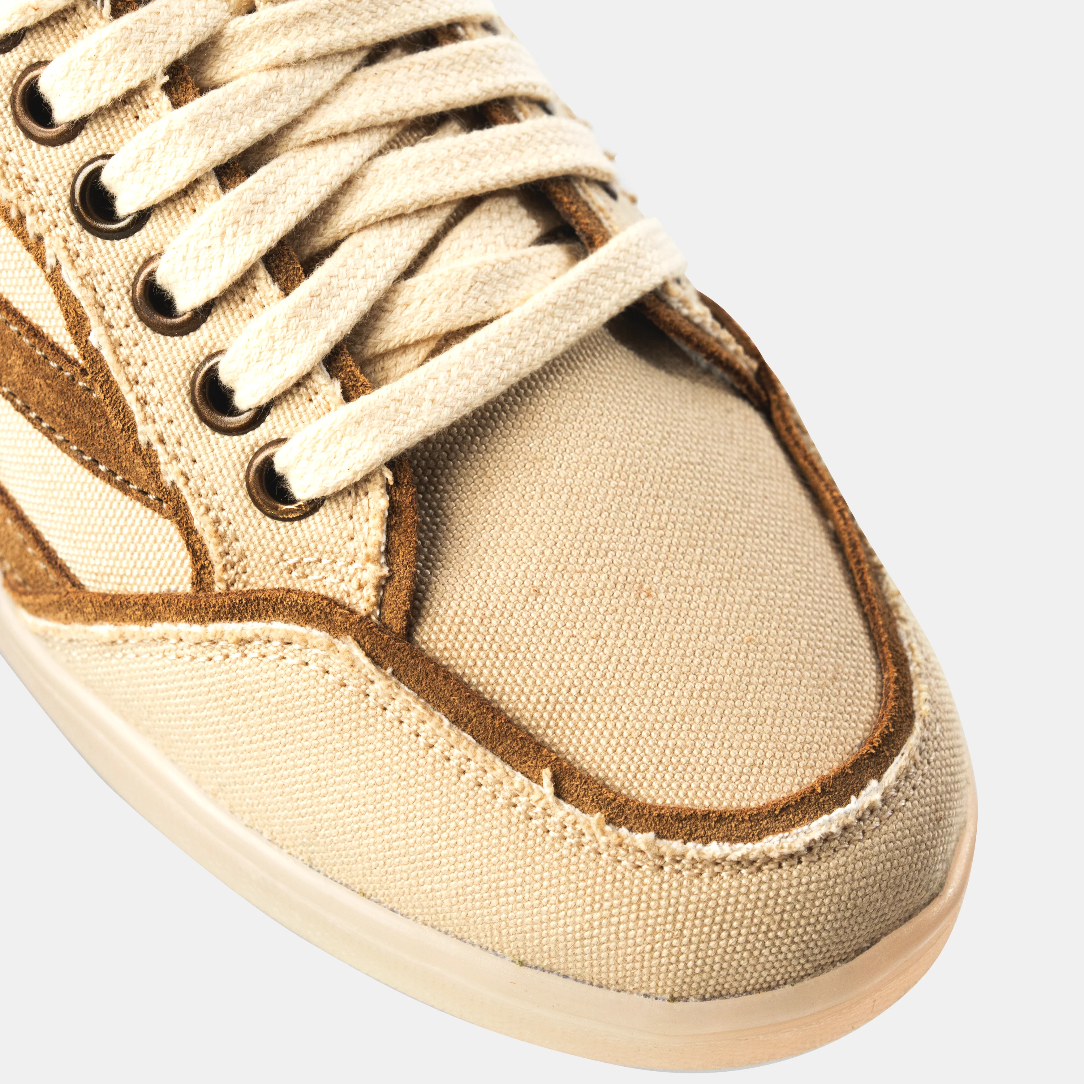 Gully Number 001 - Baaz Kora White for women - Image 5