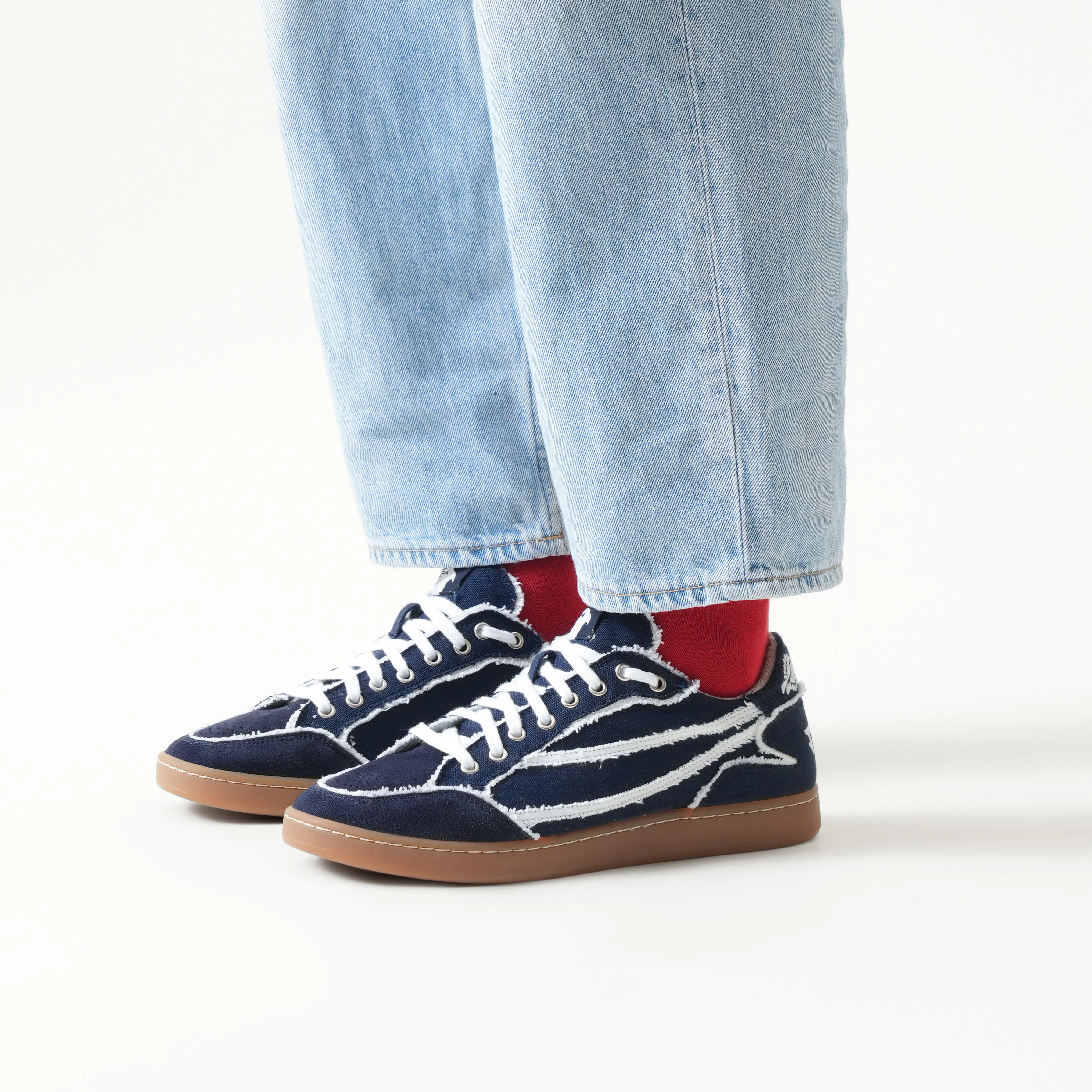 Gully Number 001 - Baaz Leila Navy - Image 3