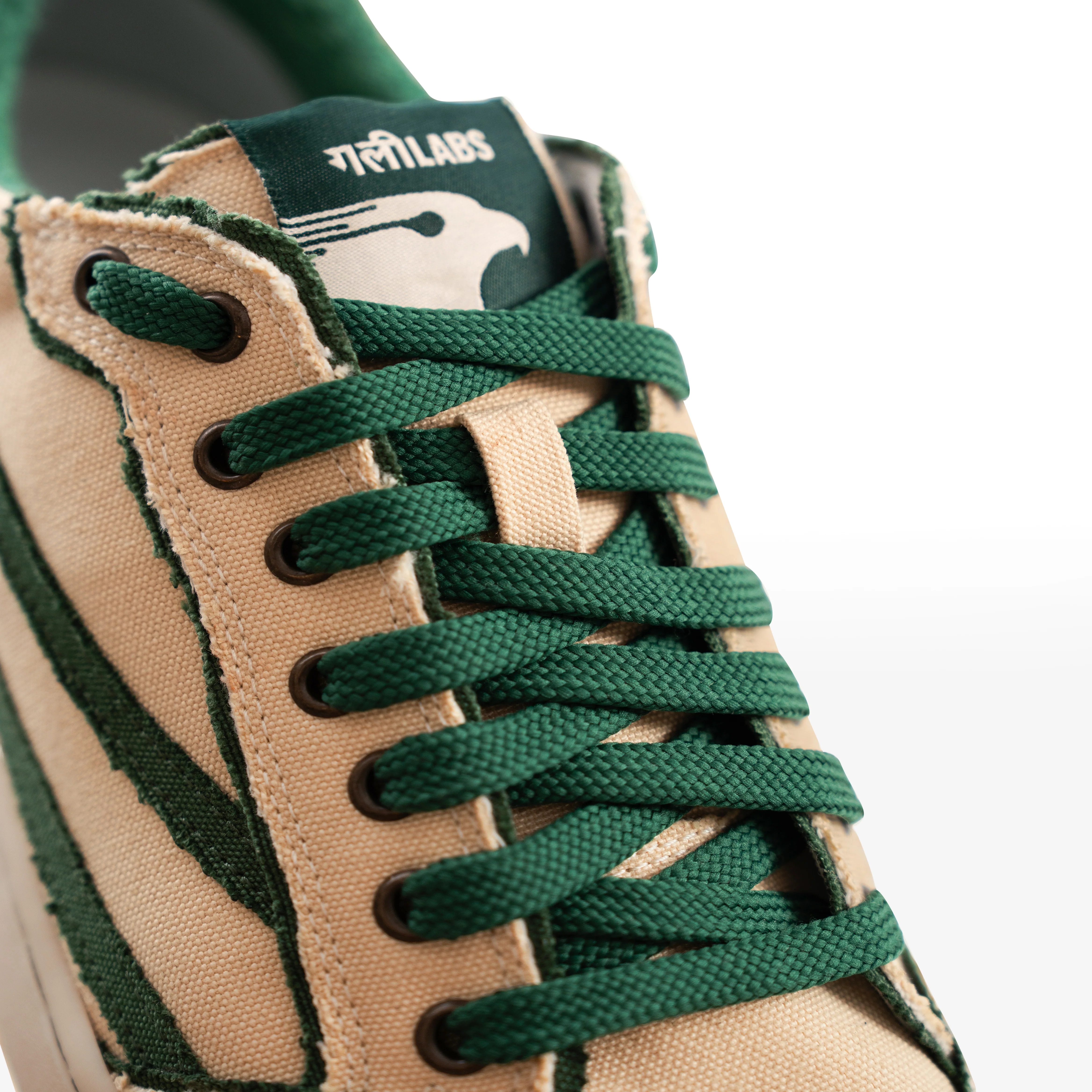 Gully Number 001 - Baaz Parni White - Image 3