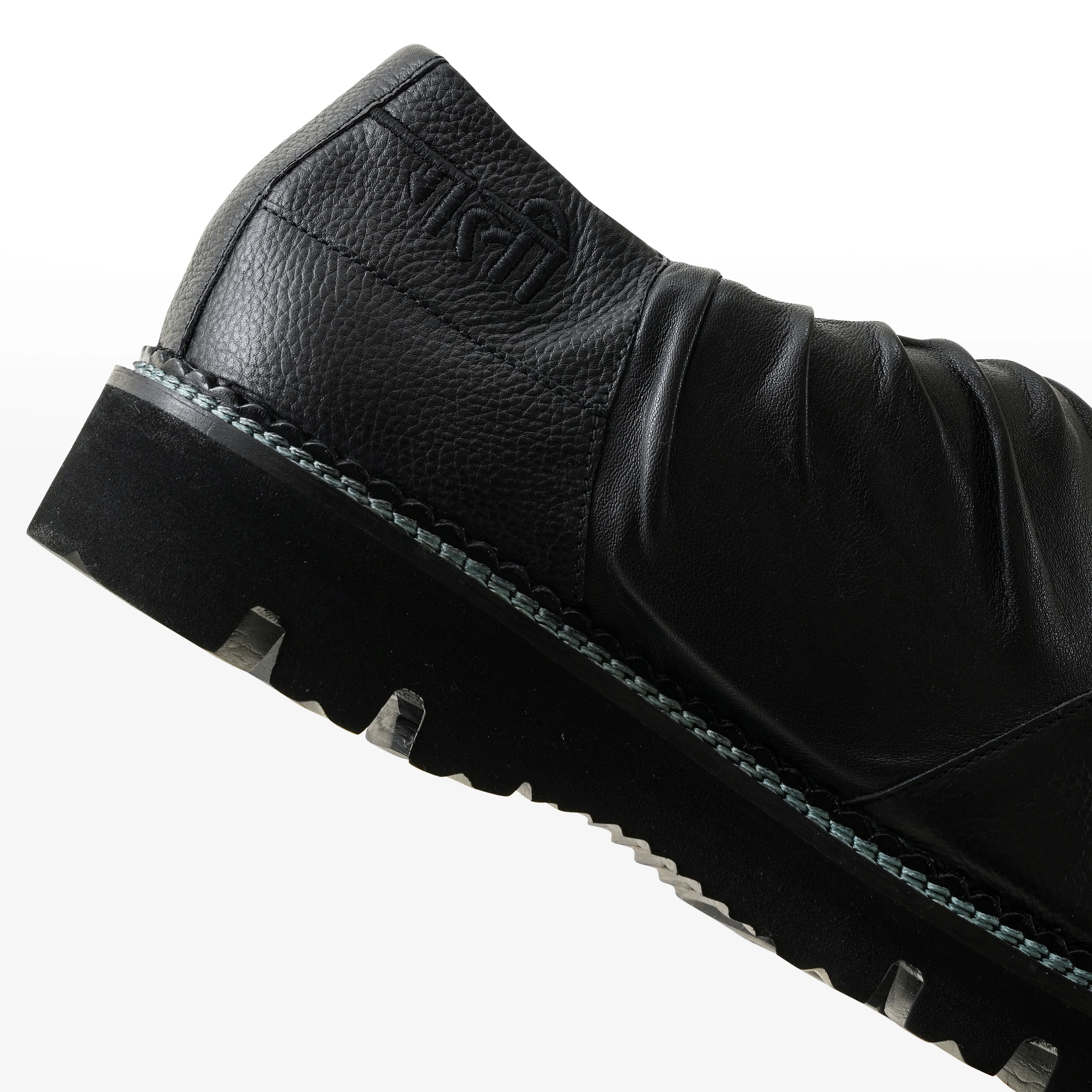 The Traveller - Icy Blue - Image 4